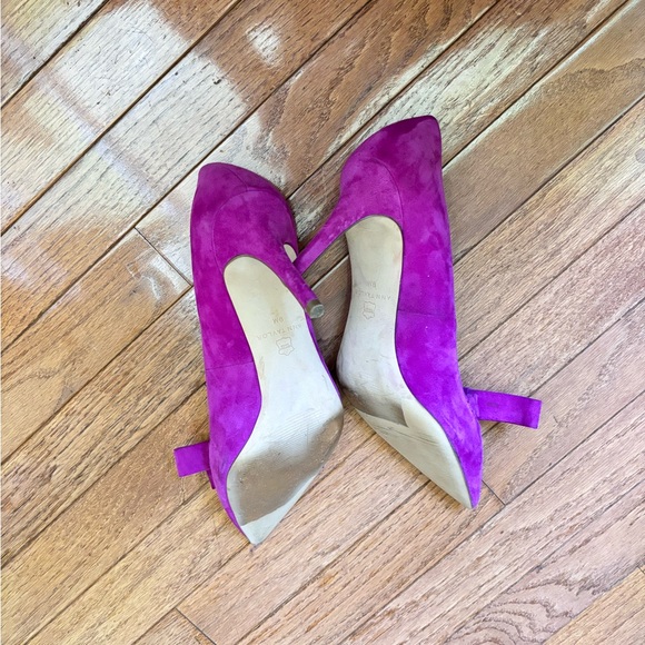 Ann Taylor Fuchsia Suede Pointed-Toe Bow Heels - Picture 2 of 3